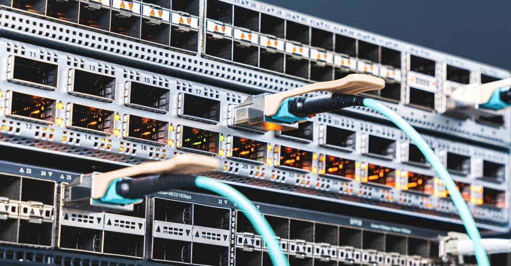 Demanda global por energia de data center aumentará 16% ao ano até 2028, aponta BCG
