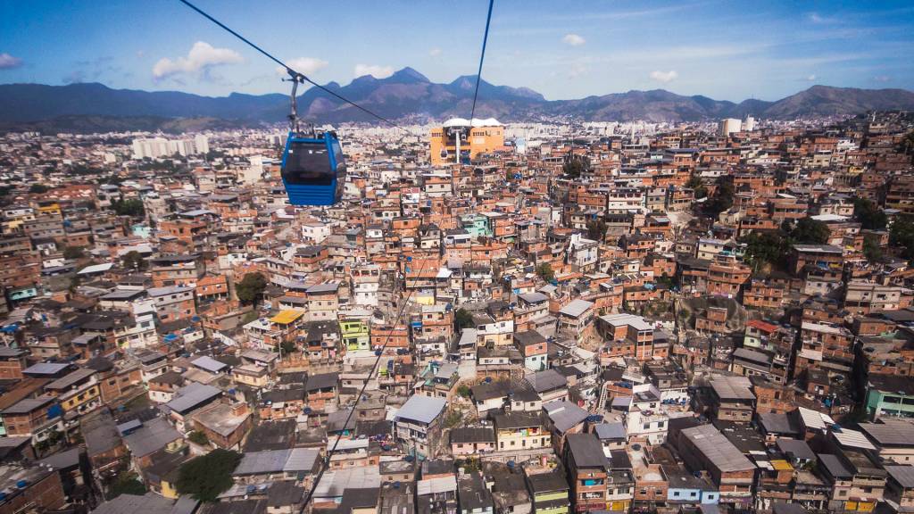 Comando Vermelho: o esquema bilionário da quadrilha que mais cresce no país