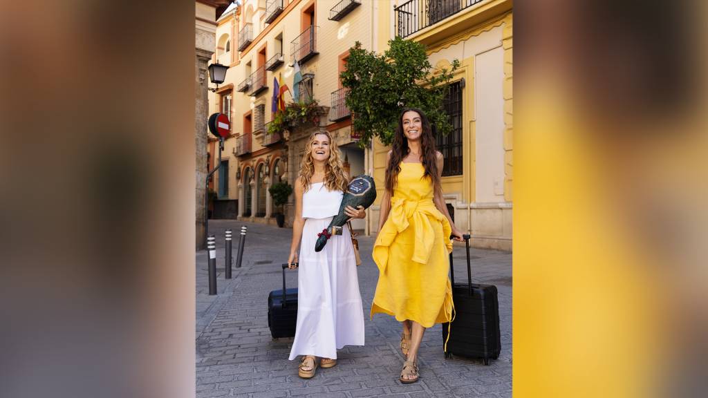 Monica Martelli e Ingrid Guimarães fazem riso com amizade em novo filme