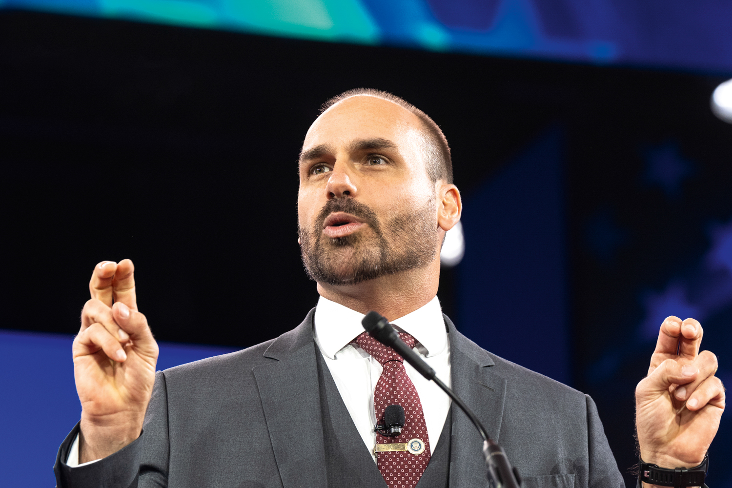 NO ATAQUE&ensp;- Eduardo: cr&iacute;ticas a quem tenta negociar com os americanos