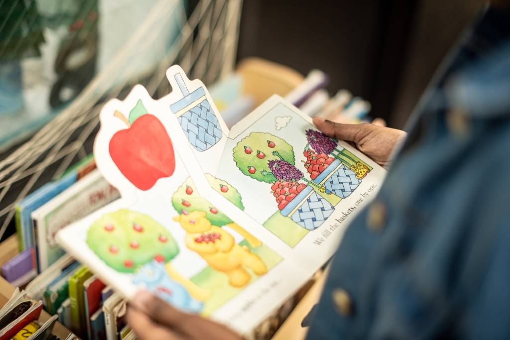 Escândalo de pedofilia em creches na Austrália leva 800 crianças a realizar testes de doenças