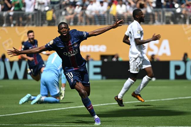 09 July 2025, USA, East Rutherford: Soccer: Club World Cup, Paris Saint-Germain - Real Madrid, final round, semi-final, MetLife Stadium, PSG's Ousmane Dembele celebrates his goal to make it 2-0. Photo: Sven Hoppe/dpa (Photo by Sven Hoppe/picture alliance via Getty Images)