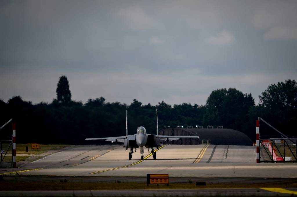 EUA enviam armas nucleares ao Reino Unido pela primeira vez em décadas