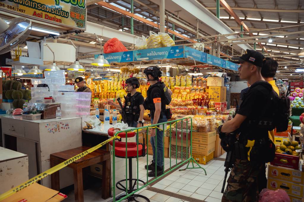 Ataque a tiros em mercado de Bangkok deixa seis mortos, incluindo agressor