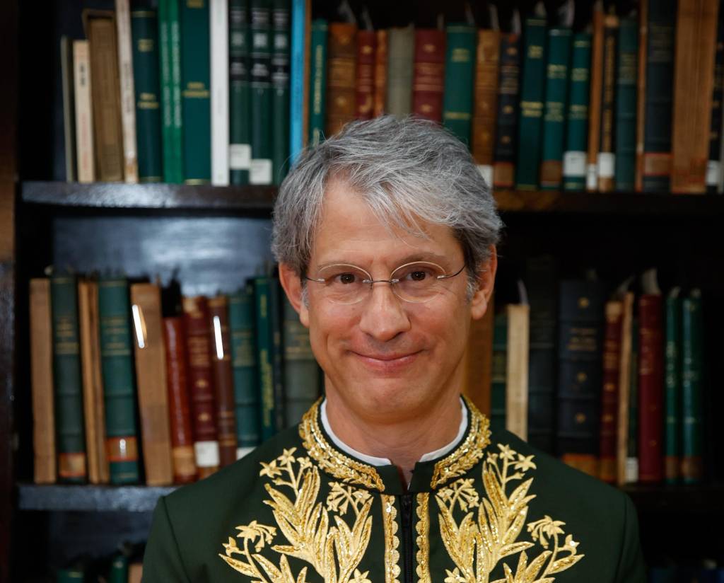 Novo imortal transforma ABL em biblioteca ao ar livre: noite de festa