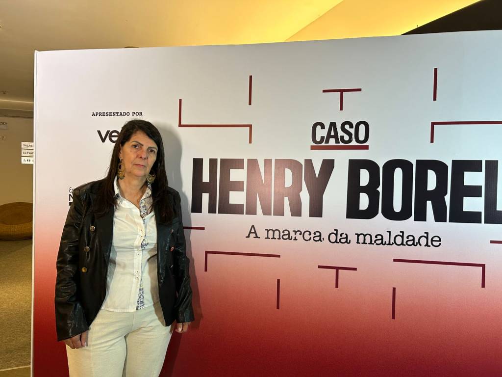 A emoção da avó de Henry Borel em lançamento de documentário sobre caso