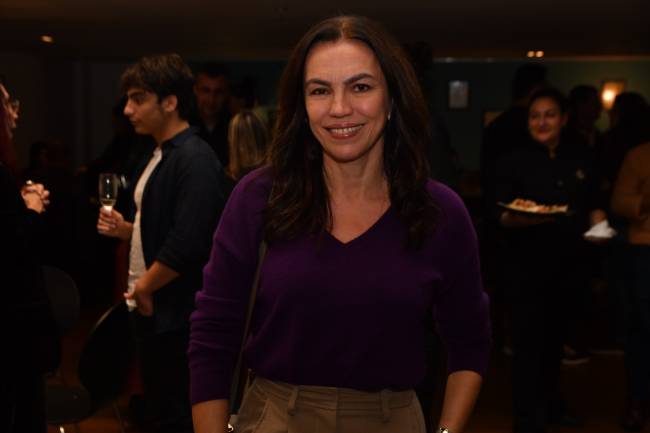 Jornalista Ana Paula Araújo no lançamento do documentário sobre caso Henry Borel