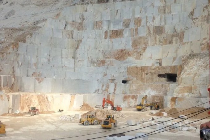 carrara