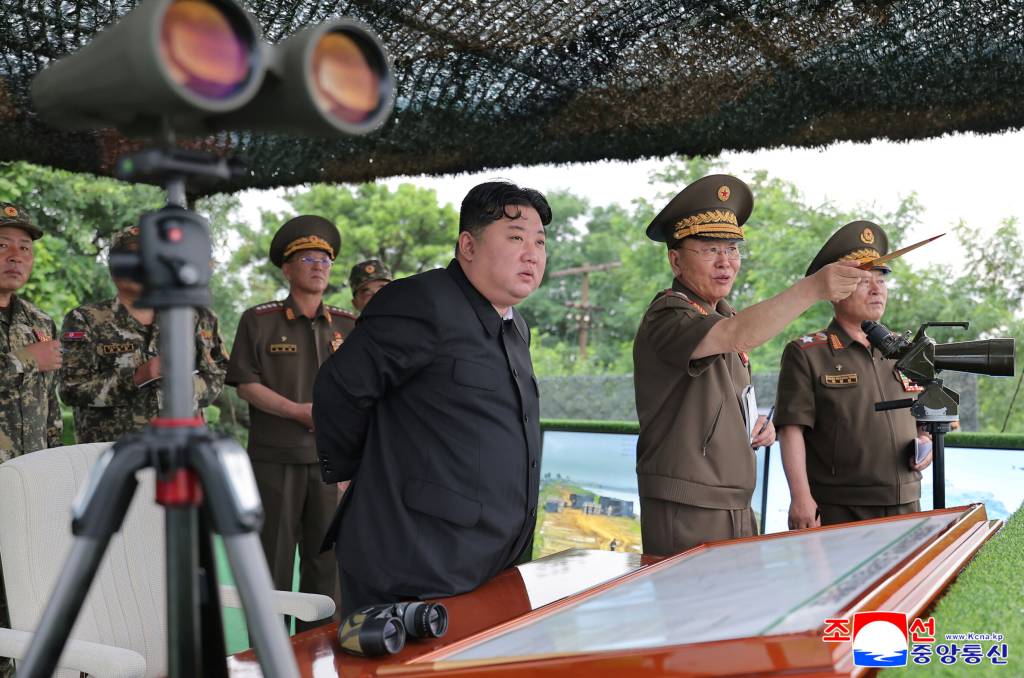 Kim Jong-un convoca soldados norte-coreanos a se prepararem ‘para uma guerra real’