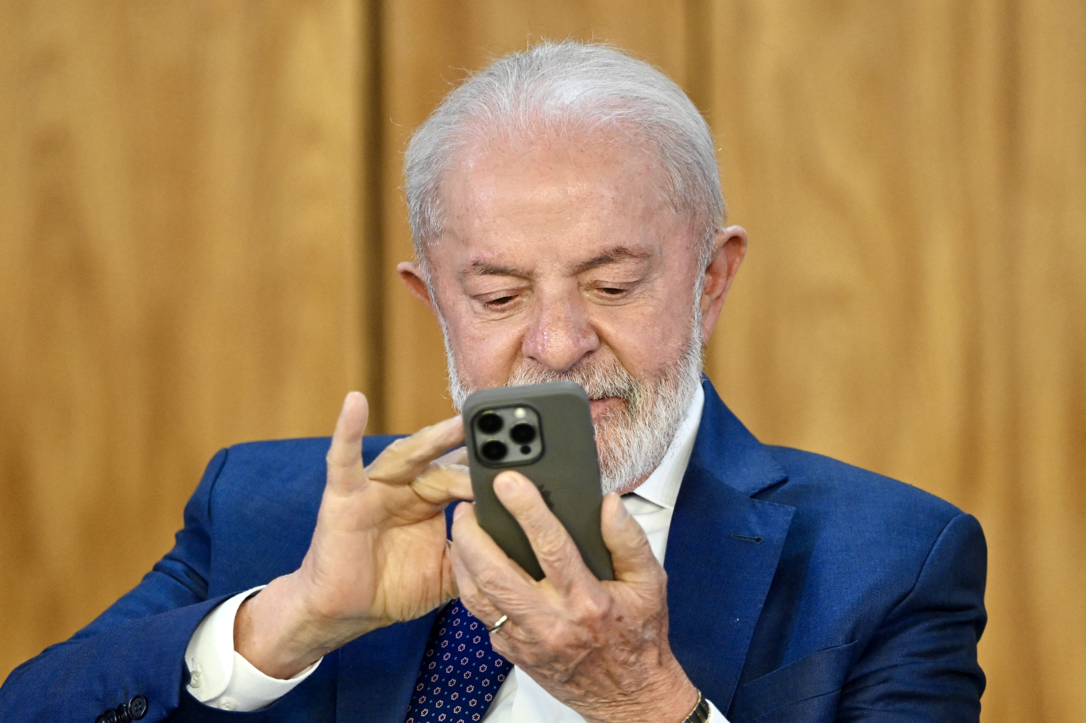 Campanha de Lula cita interferência da Meta nas eleições e empresa diz que acusação é falsa