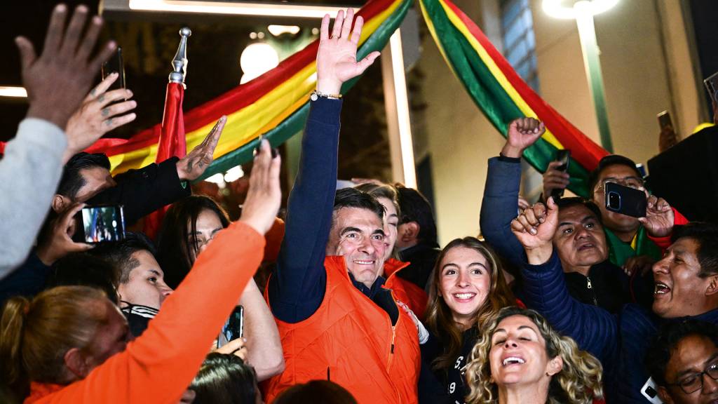 Direita, volver: a onda conservadora na Bolívia