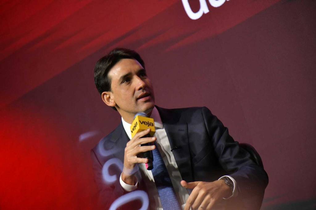 Silvio Costa Filho critica ‘nós contra eles’ e diz que governo não tem preconceito com o setor privado
