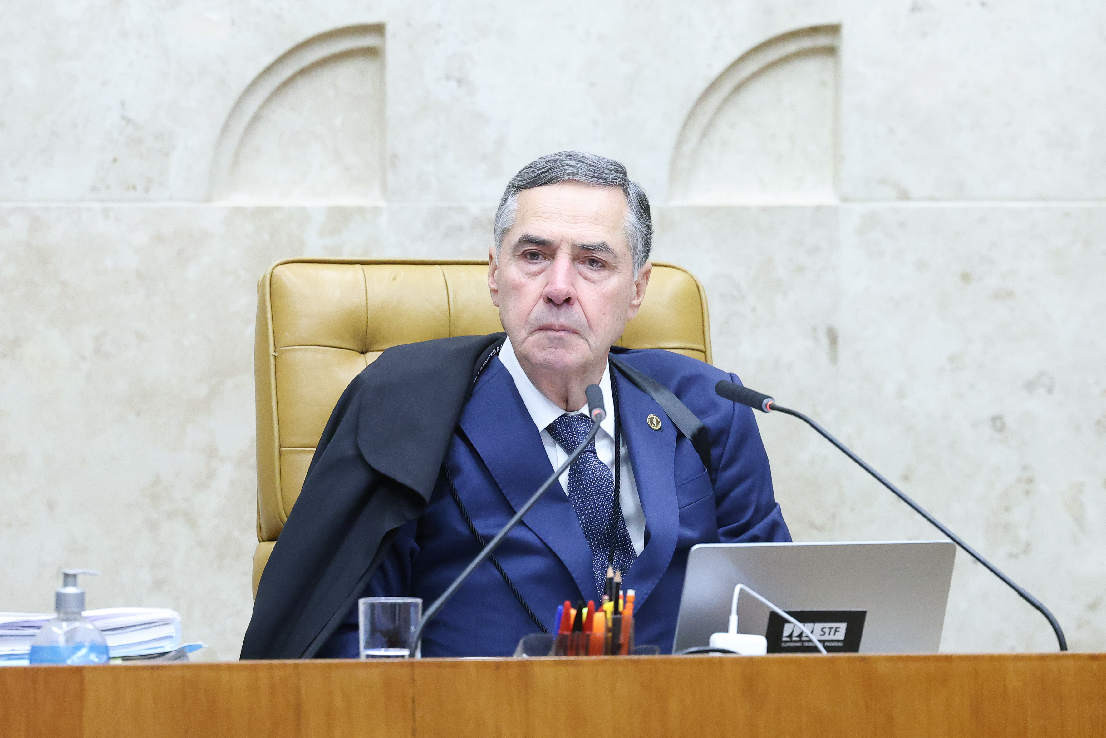 STF forma maioria para derrubar decisão de Barroso autorizando enfermeiros a fazer aborto legal