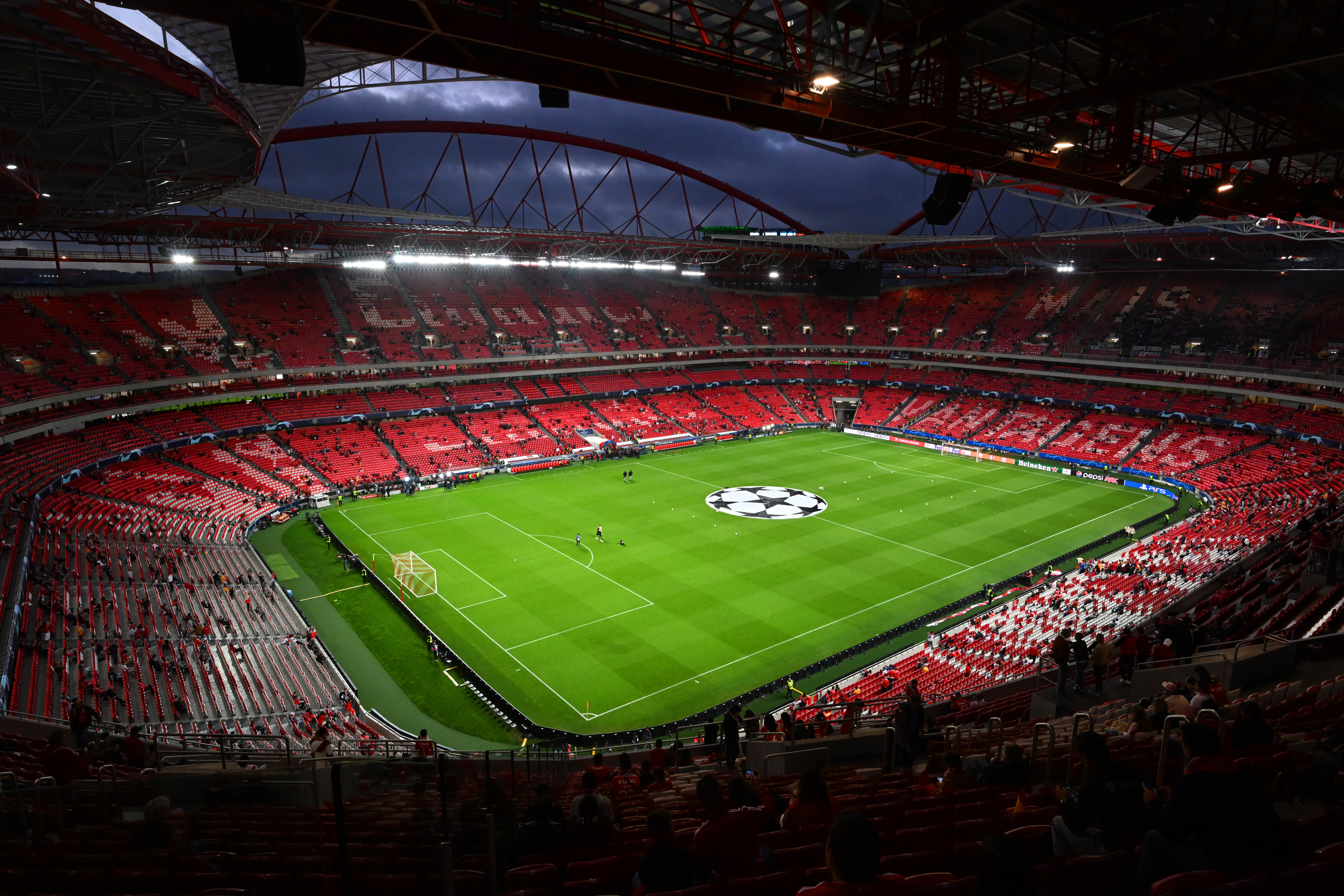 Benfica x Real Madrid: onde assistir, horário e escalações