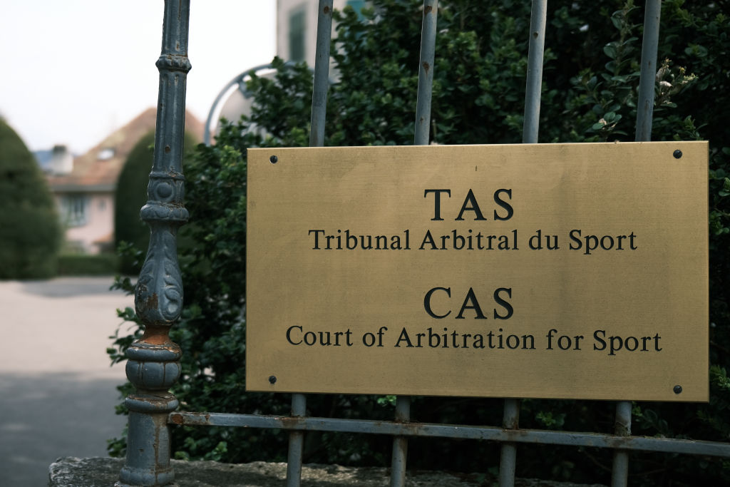 Tribunais europeus podem rever decisões do Tribunal Arbitral do Esporte (CAS)