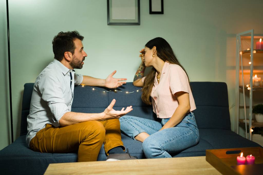 Como funciona a traição em relacionamentos abertos