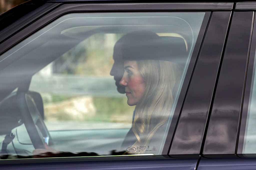 Mal entendido real: por que Kate Middleton foi confundida com a rainha Camilla?