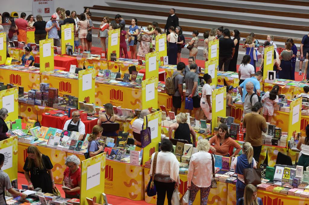Club Paulistano é palco de Festival de Literatura com mais de 3 mil livros
