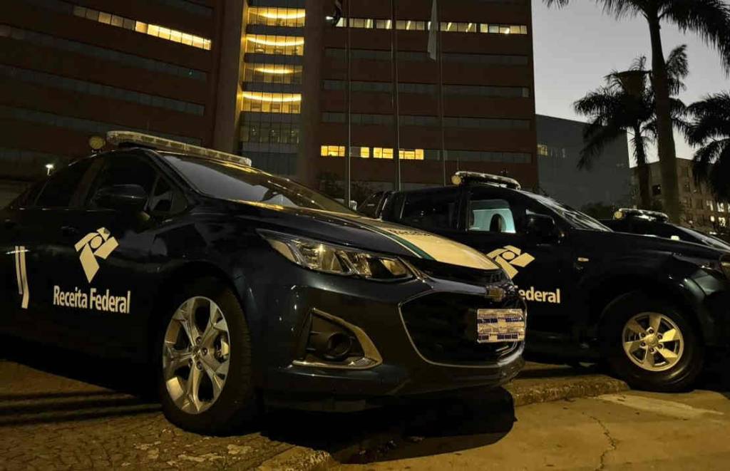 Operação da Polícia Federal contra o PCC atinge mais de 40 alvos na Faria Lima