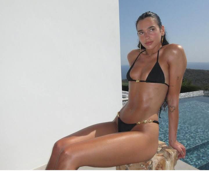 Screenshot_20250815-184938~2 Biquíni preto: minúsculo