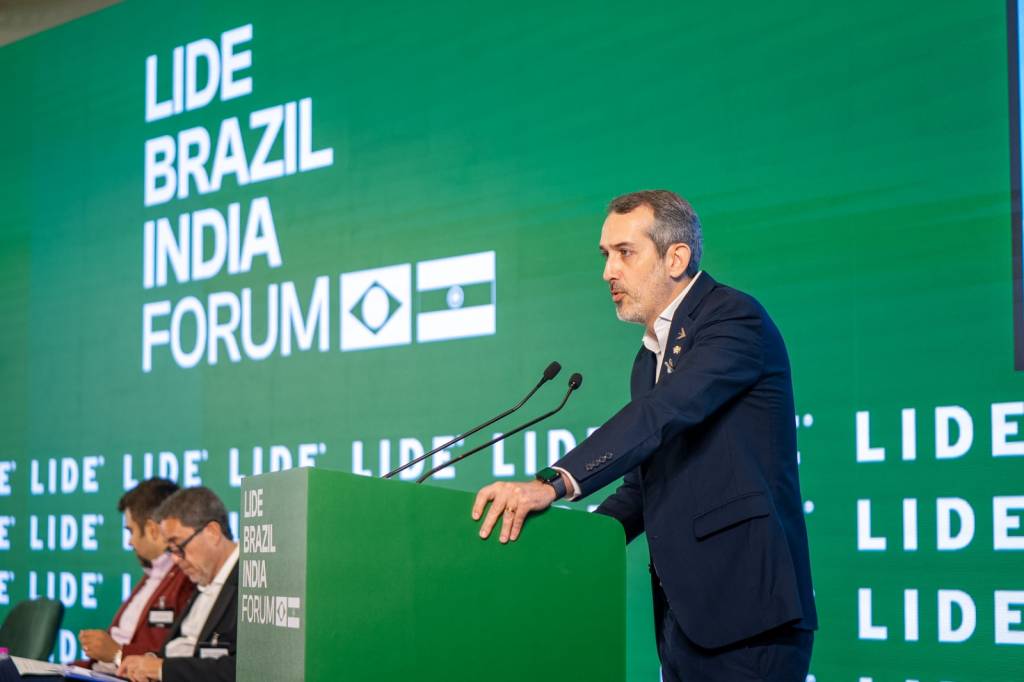 Embraer quer fábrica de aviões na Índia e mira maior contrato da história