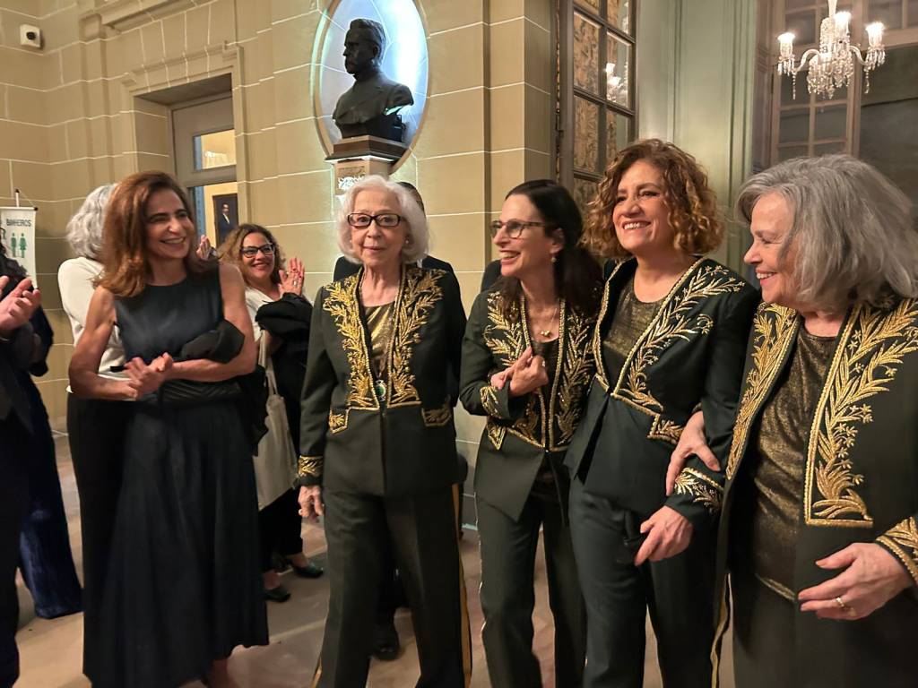 A posse de Míriam Leitão na ABL: ‘Somos tão poucas’