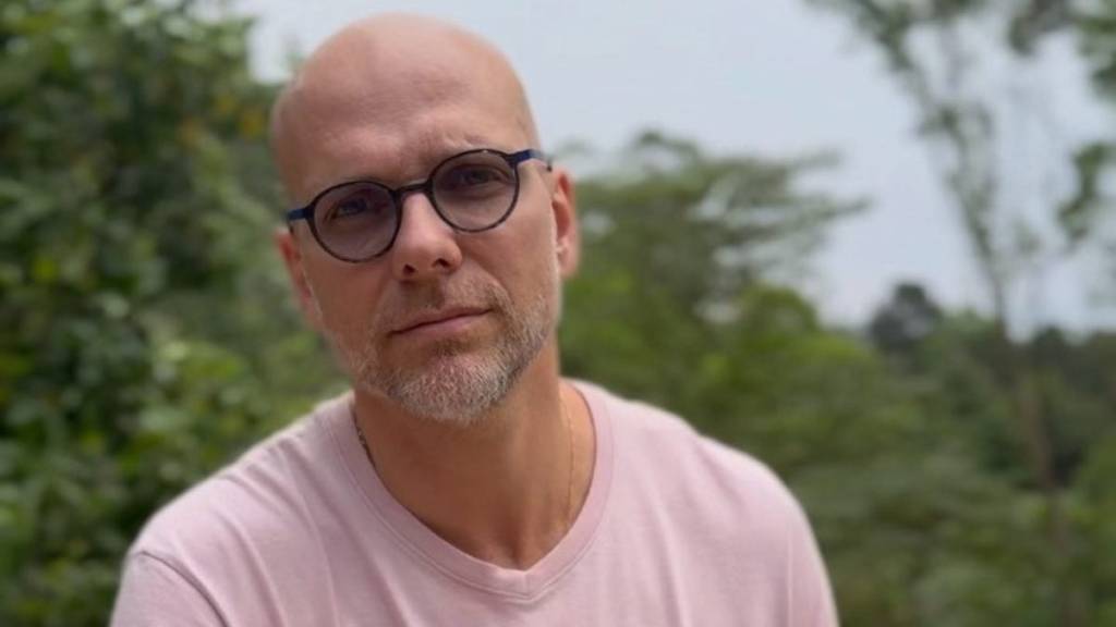 O desabafo de ex-nadador Xuxa sobre depressão e vício em pornografia