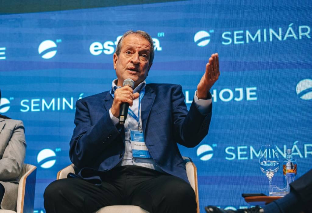 Após reabertura de investigação, Bolsonaro pede ao STF para receber visita de Valdemar