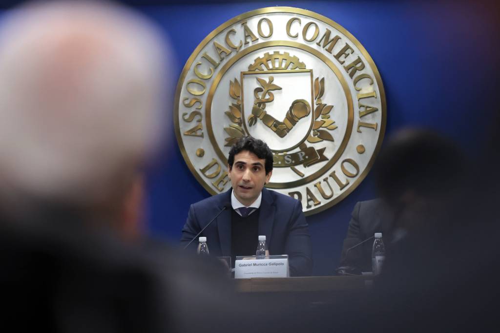 Por que o Pix brasileiro incomoda mais do que o Pix da Índia, segundo Galípolo