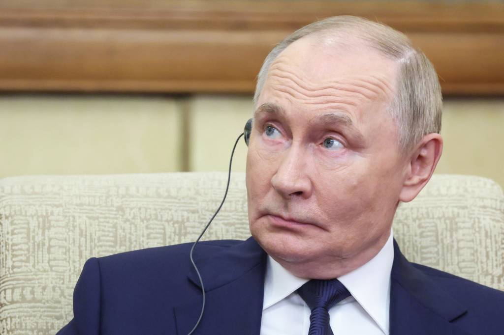 Putin suaviza e diz que nunca se opôs à entrada da Ucrânia na UE, mas Otan é ‘inaceitável’