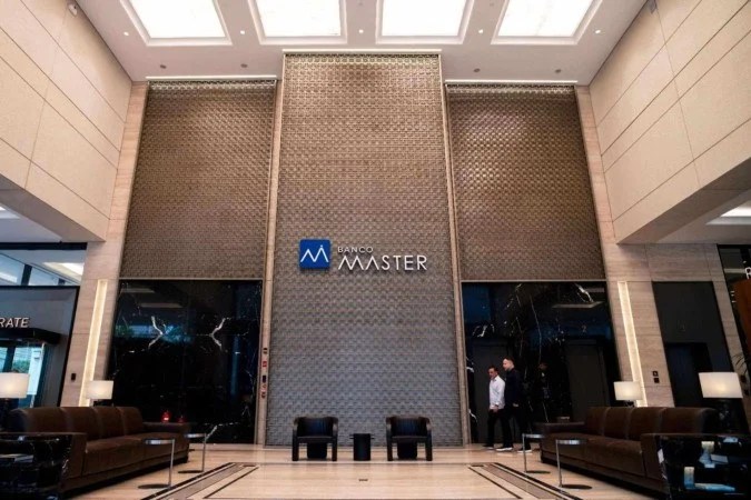 Galípolo e Fundo Garantidor de Crédito se reúnem para avaliar o Banco Master