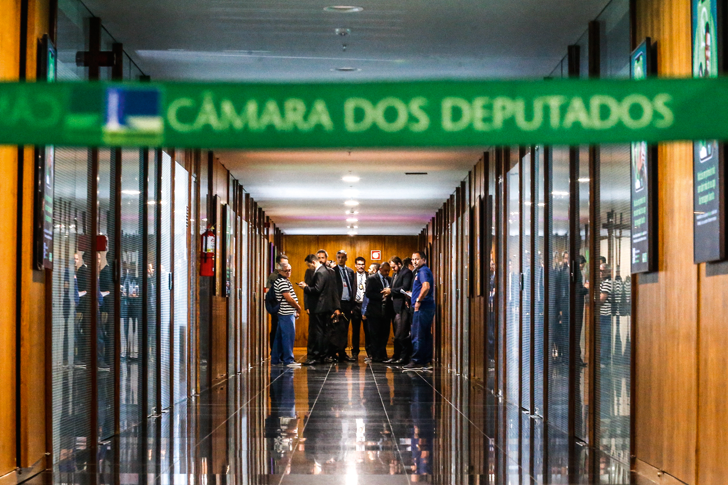 INVESTIGA&Ccedil;&Atilde;O -&ensp;Pol&iacute;cia no Congresso: busca e apreens&atilde;o em gabinete de parlamentar suspeito de incentivar golpe