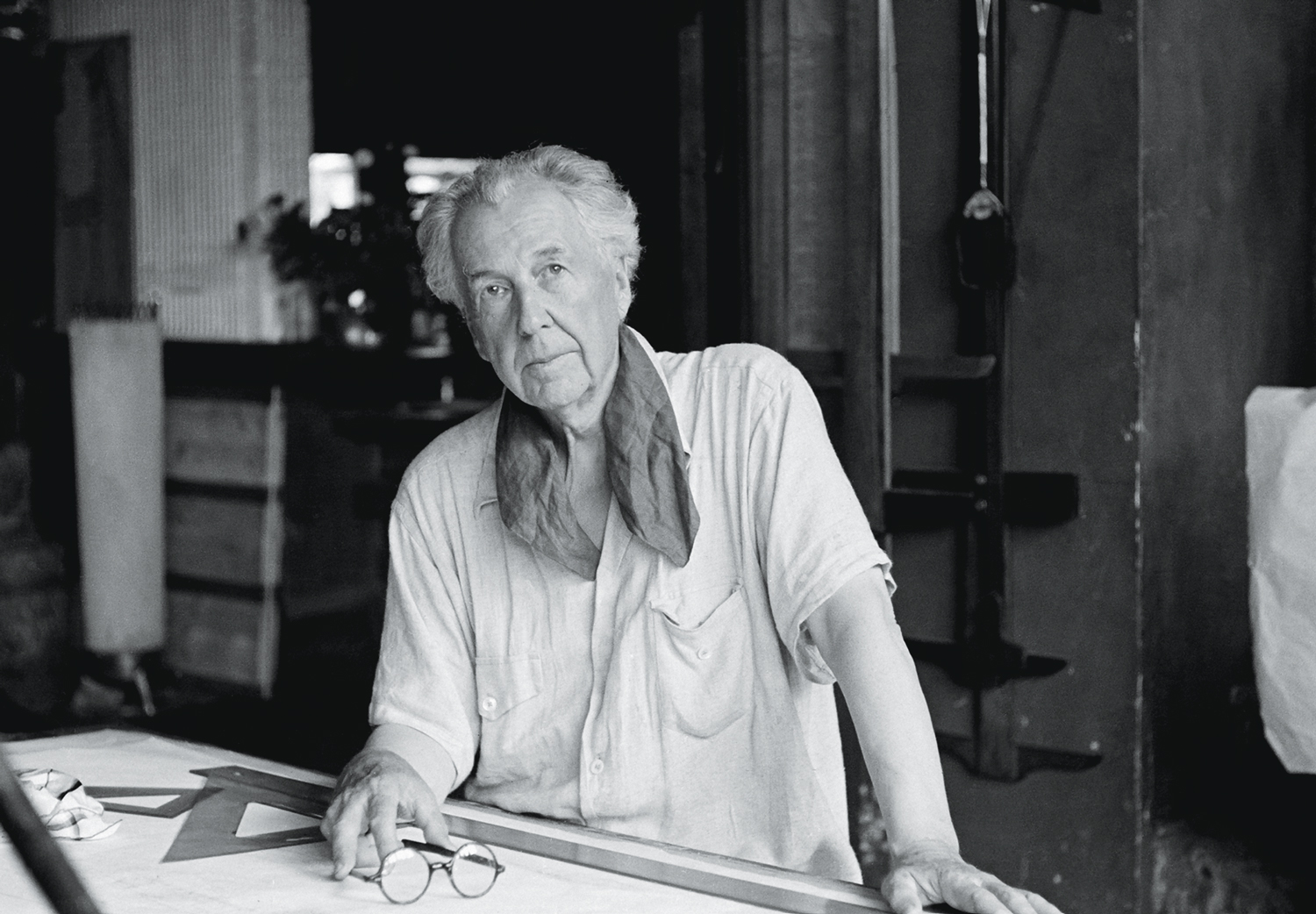 CRIADOR -&ensp;Frank Lloyd Wright: comunh&atilde;o com a geografia
