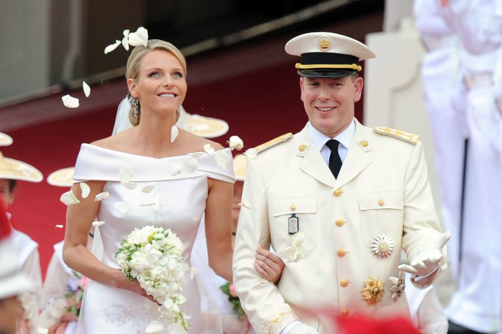 As famosas que usaram vestido de noiva criado por Giorgio Armani