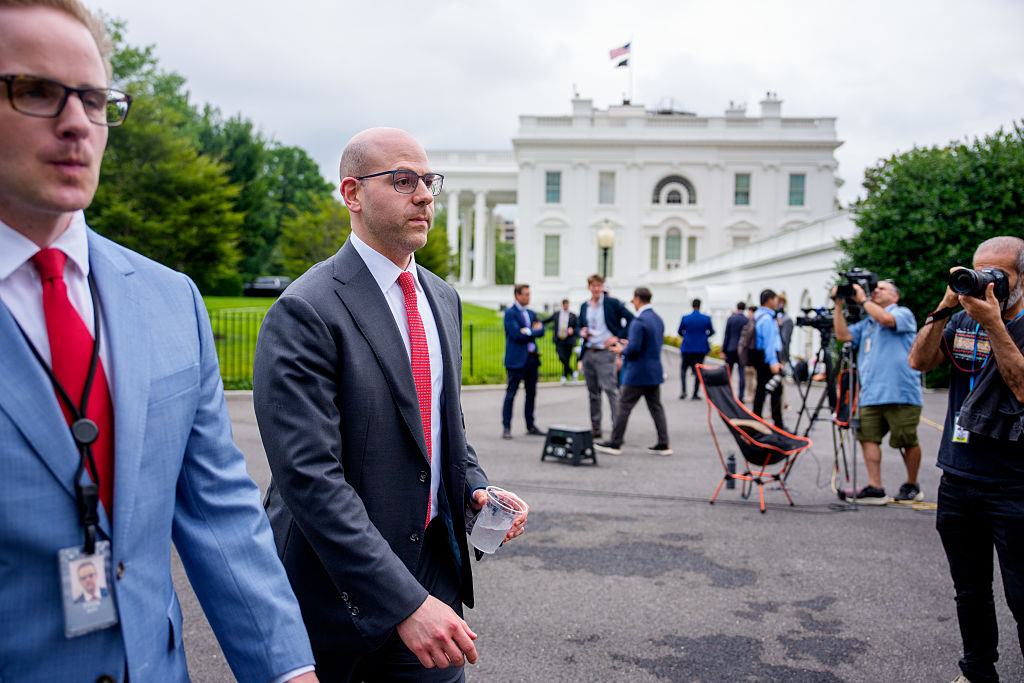 A manobra ousada de aliado de Trump em sua estreia no Fed