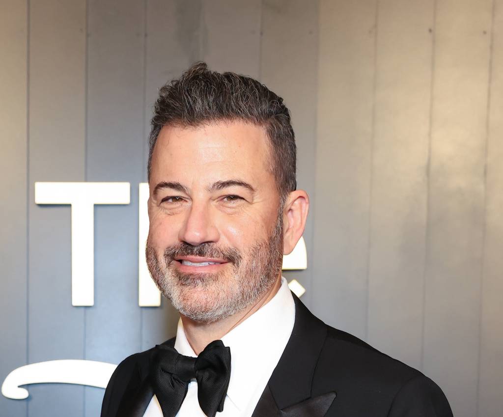 Artistas e políticos reagem à suspensão do programa de Jimmy Kimmel