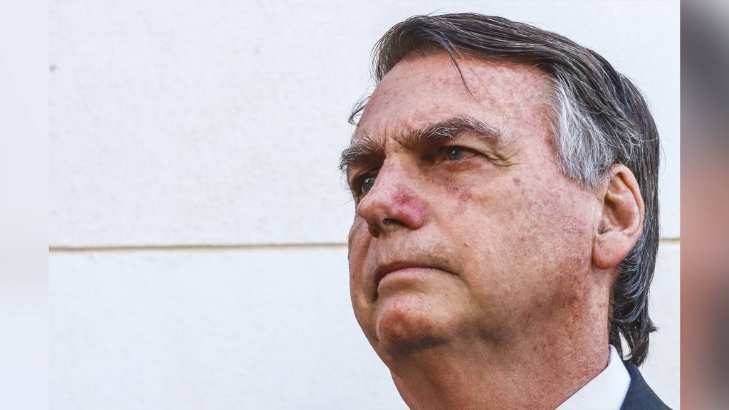 Carcinoma de células escamosas: entenda câncer de Bolsonaro