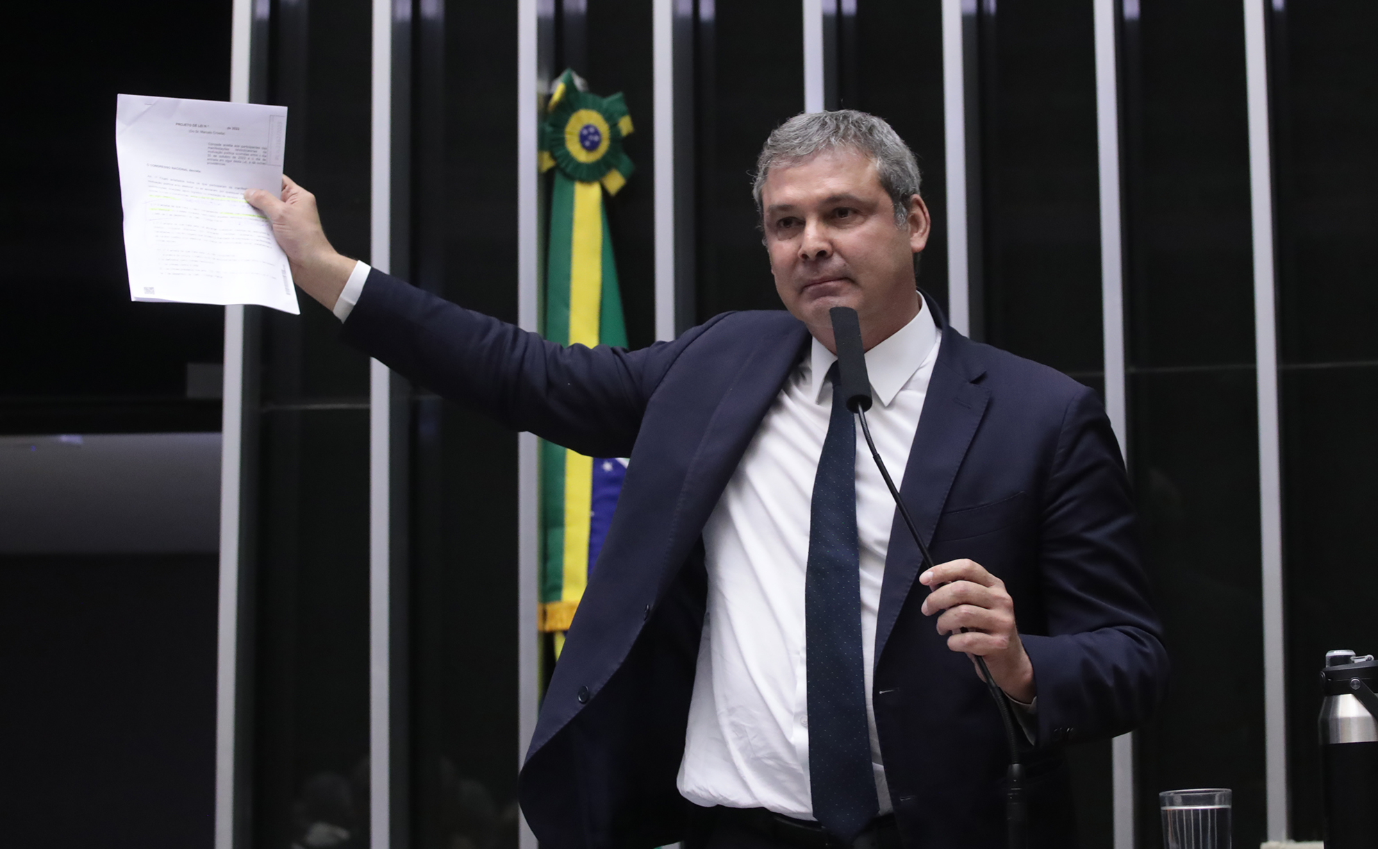 Moraes manda tirar de inquérito pedido de Lindbergh para investigar Moro