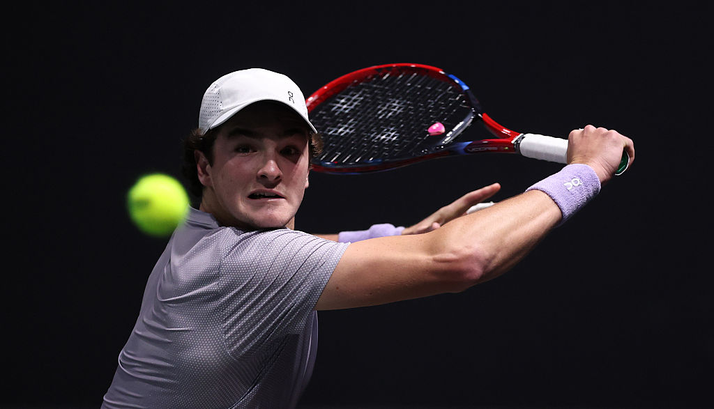 Após conquista na Suíça, João Fonseca avança em Paris; veja próximo adversário