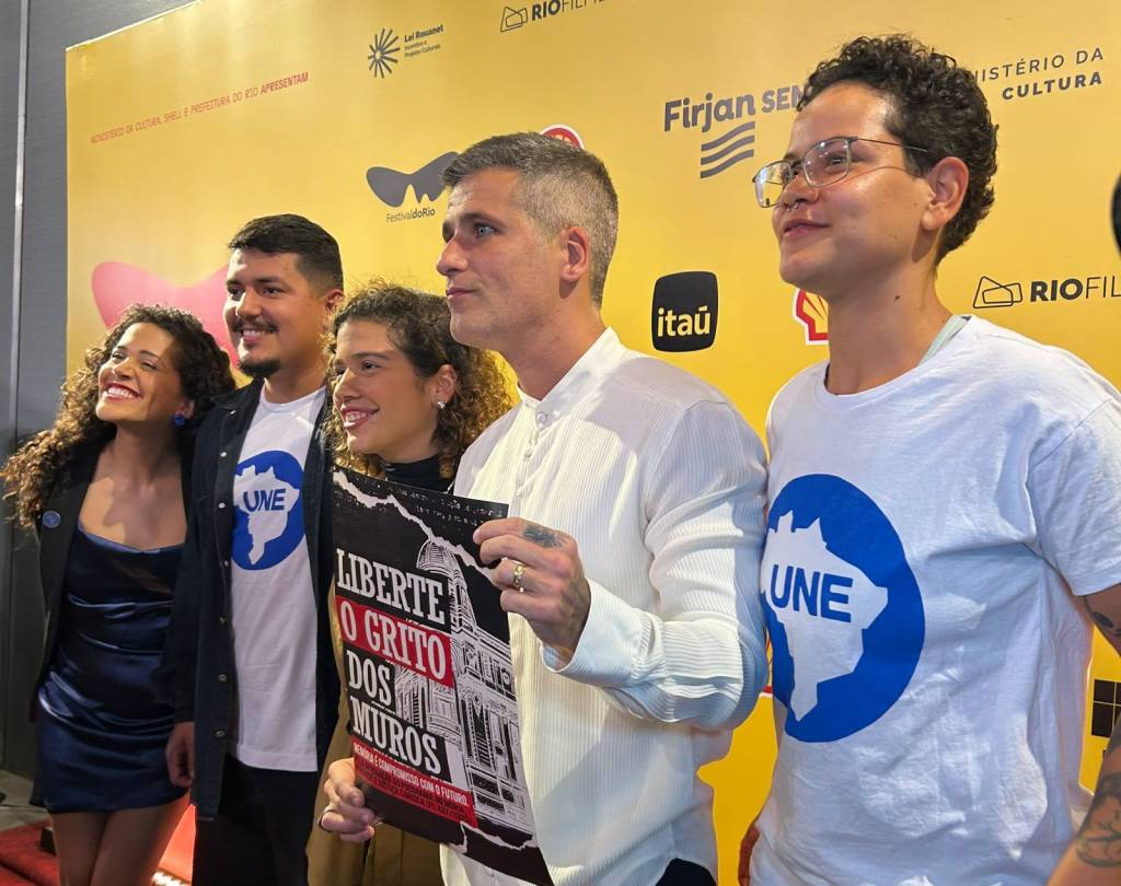 O projeto sobre Ditadura Militar que une Bruno Gagliasso e Chico Buarque