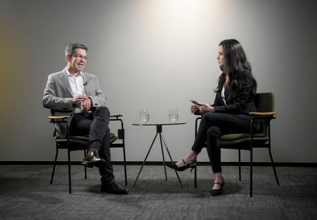 Governo federal não ‘se omitiu’, diz Randolfe Rodrigues sobre crise no Rio