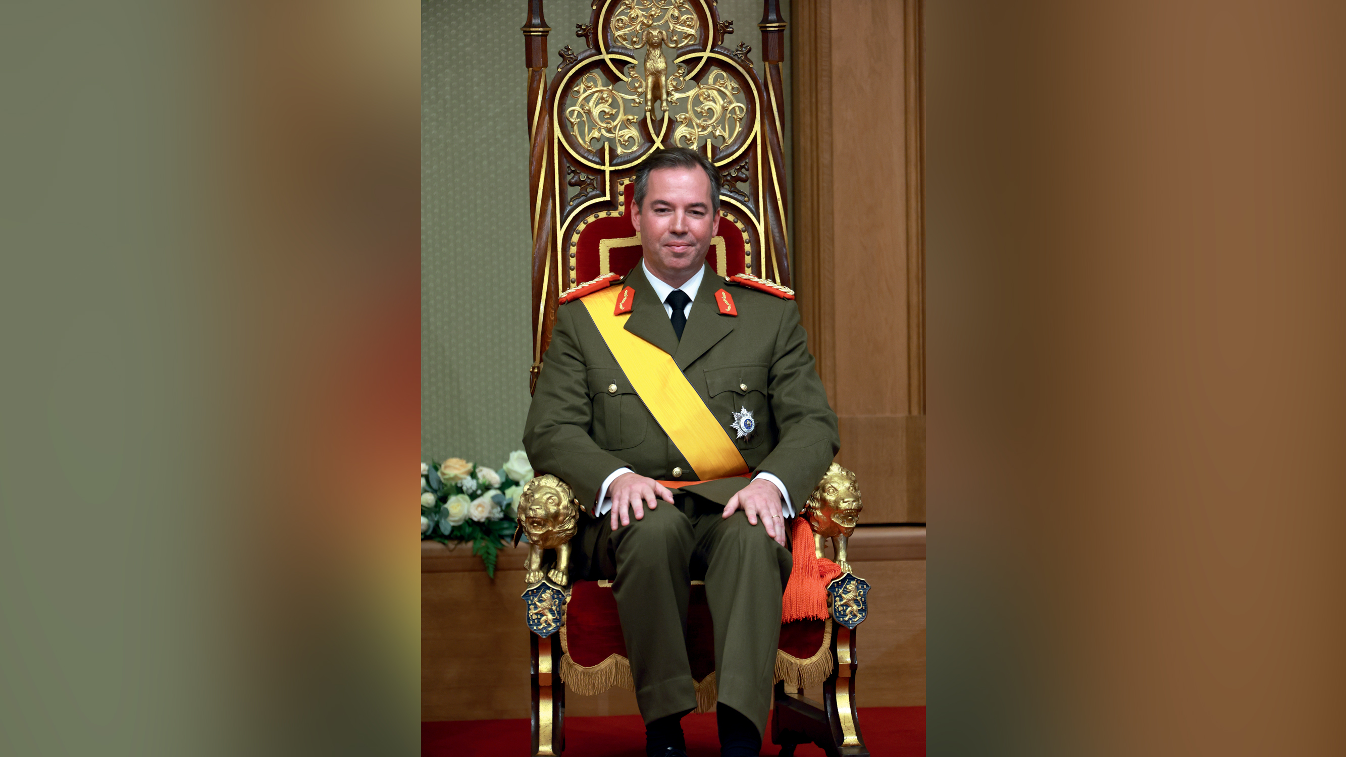 A cerimônia que apresentou o mais jovem herdeiro real do mundo