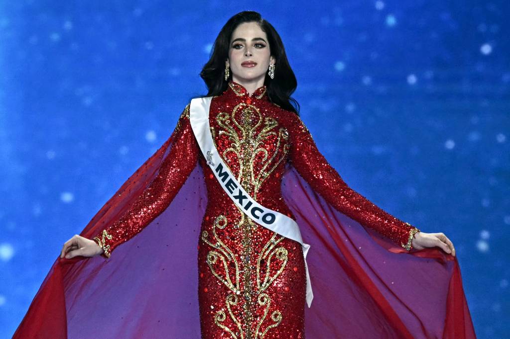 Conheça Fátima Bosch, coroada Miss Universo 2025