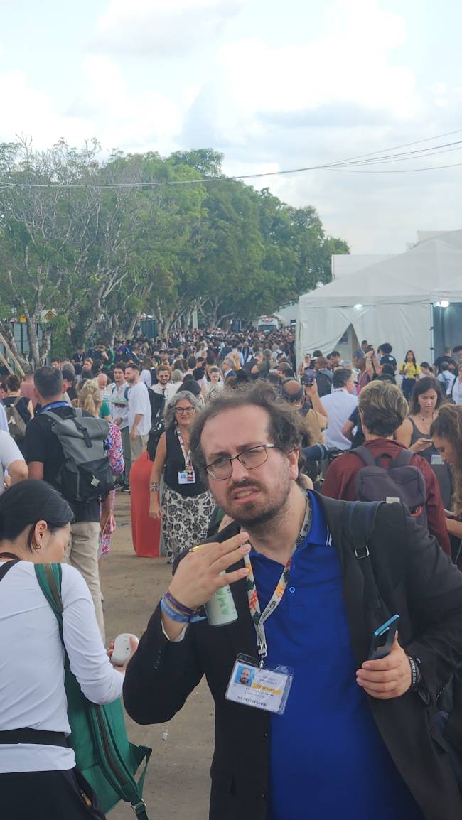 Público abandona às pressas a Zona Azul da COP30