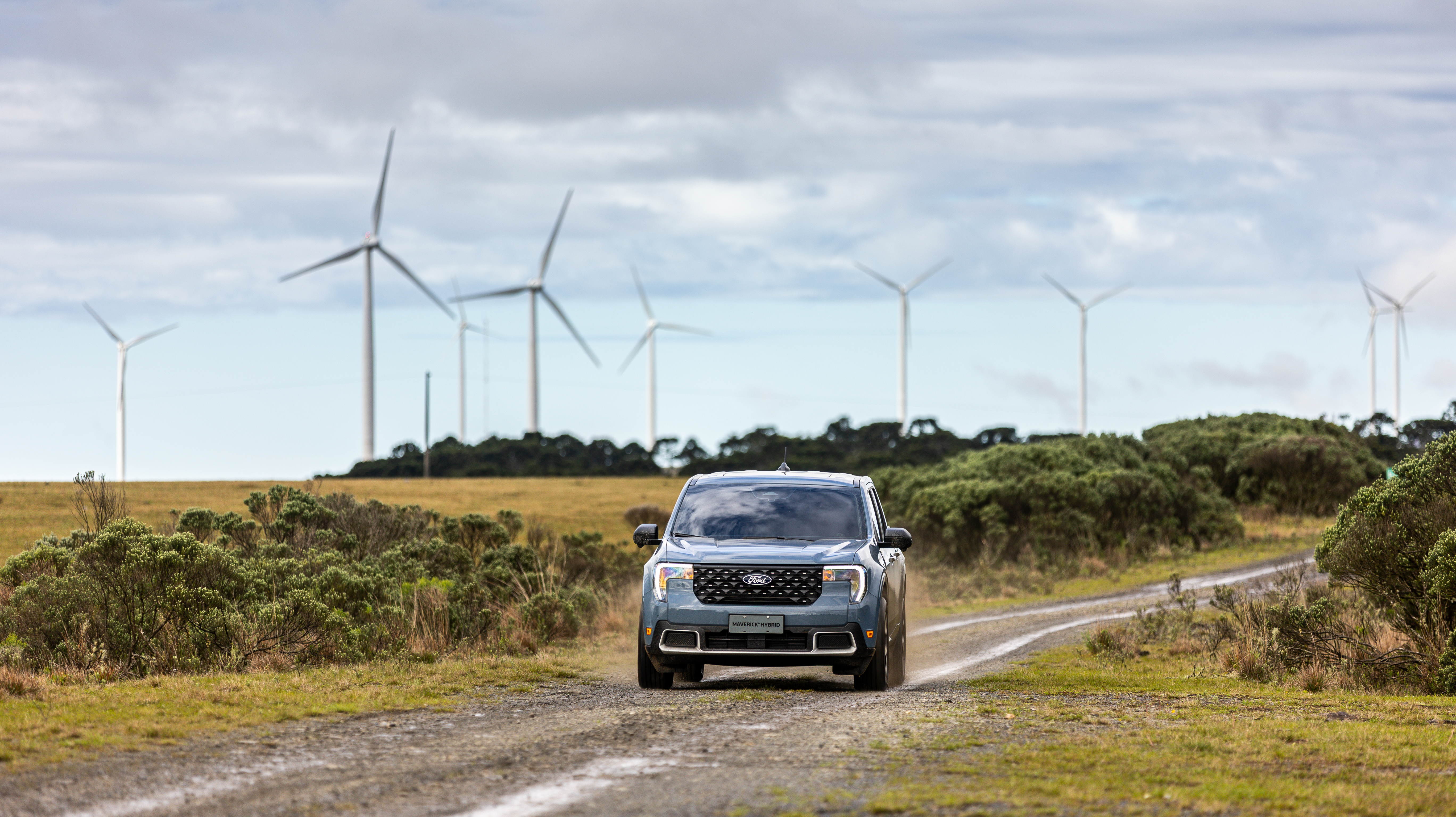 Nova Ford Maverick híbrida chega ao mercado