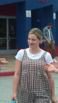 Cooper Raiff, Lili Reinhart e Mark Ruffalo em 'Hal e Harper'