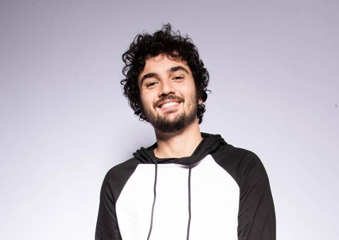 Ator da TV Globo protagoniza filme sobre luto ao perder a mãe
