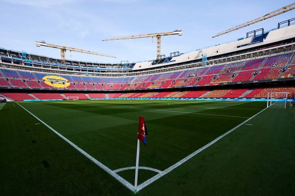 Barcelona x Eintracht Frankfurt na Champions: onde assistir, horário e escalações