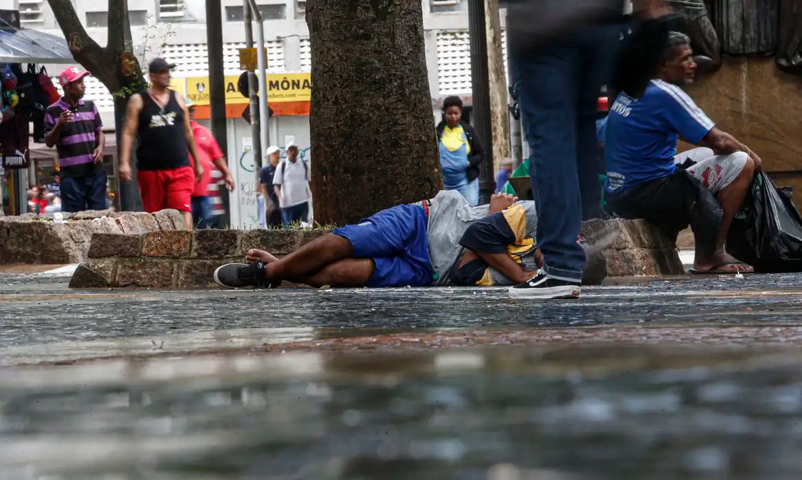 Ainda hoje, a aplicação das medidas de proteção previstas no ECA é falha