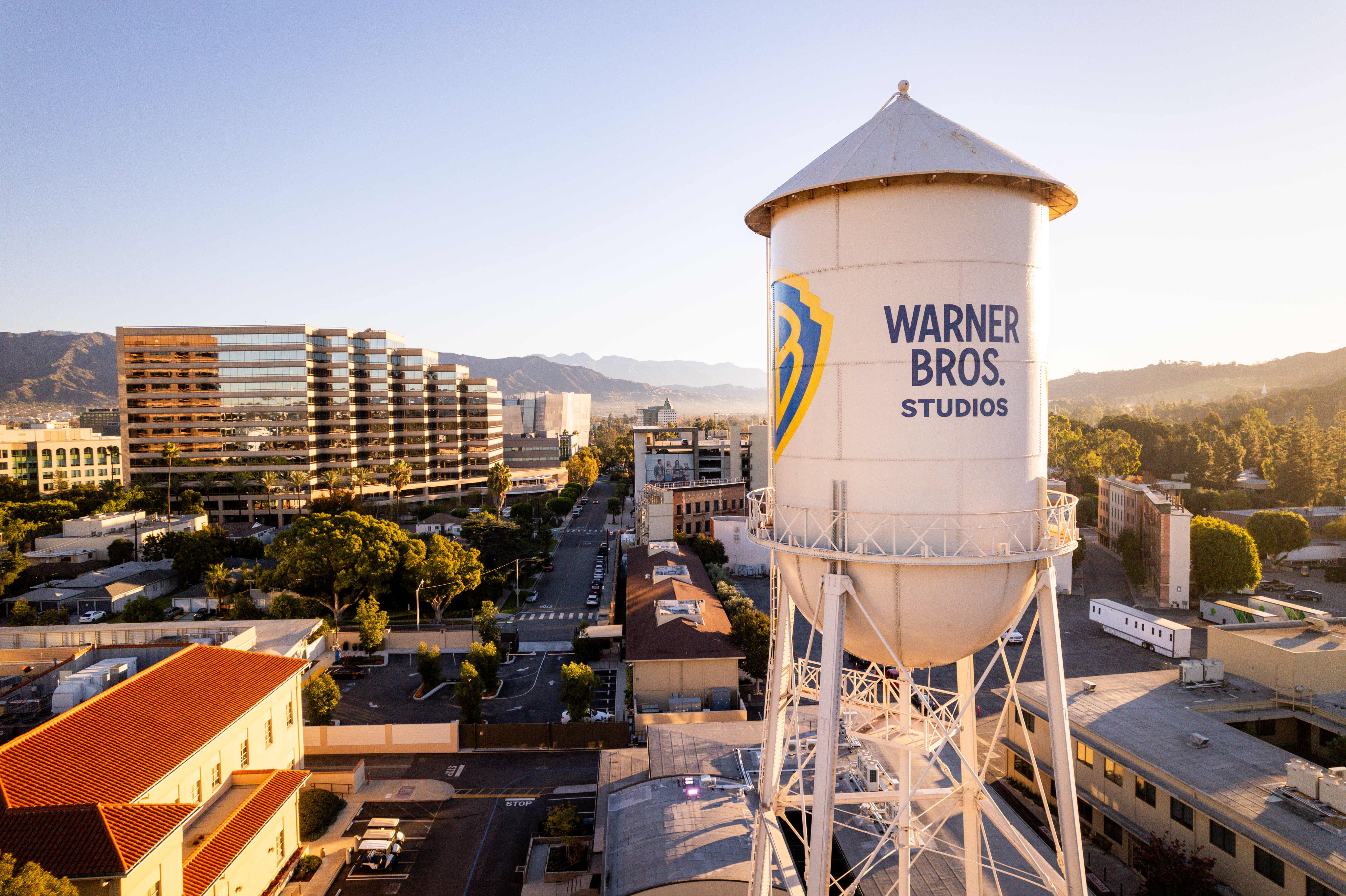 Fusão da Paramount com a Warner Bros. Discovery está cada vez mais perto de virar realidade